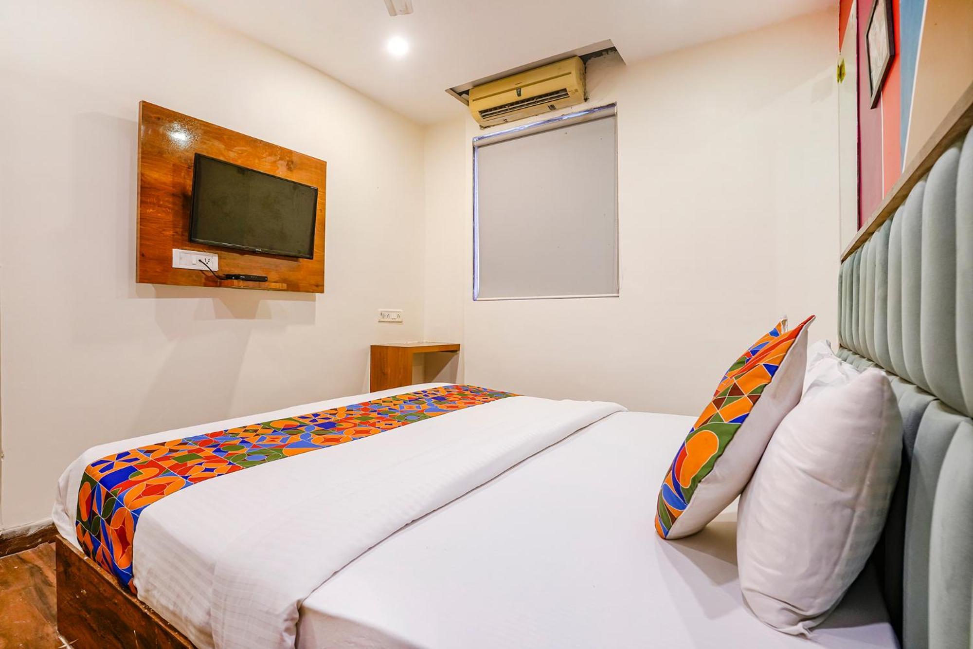 Fabhotel Twigo Inn Mumbai Exterior photo